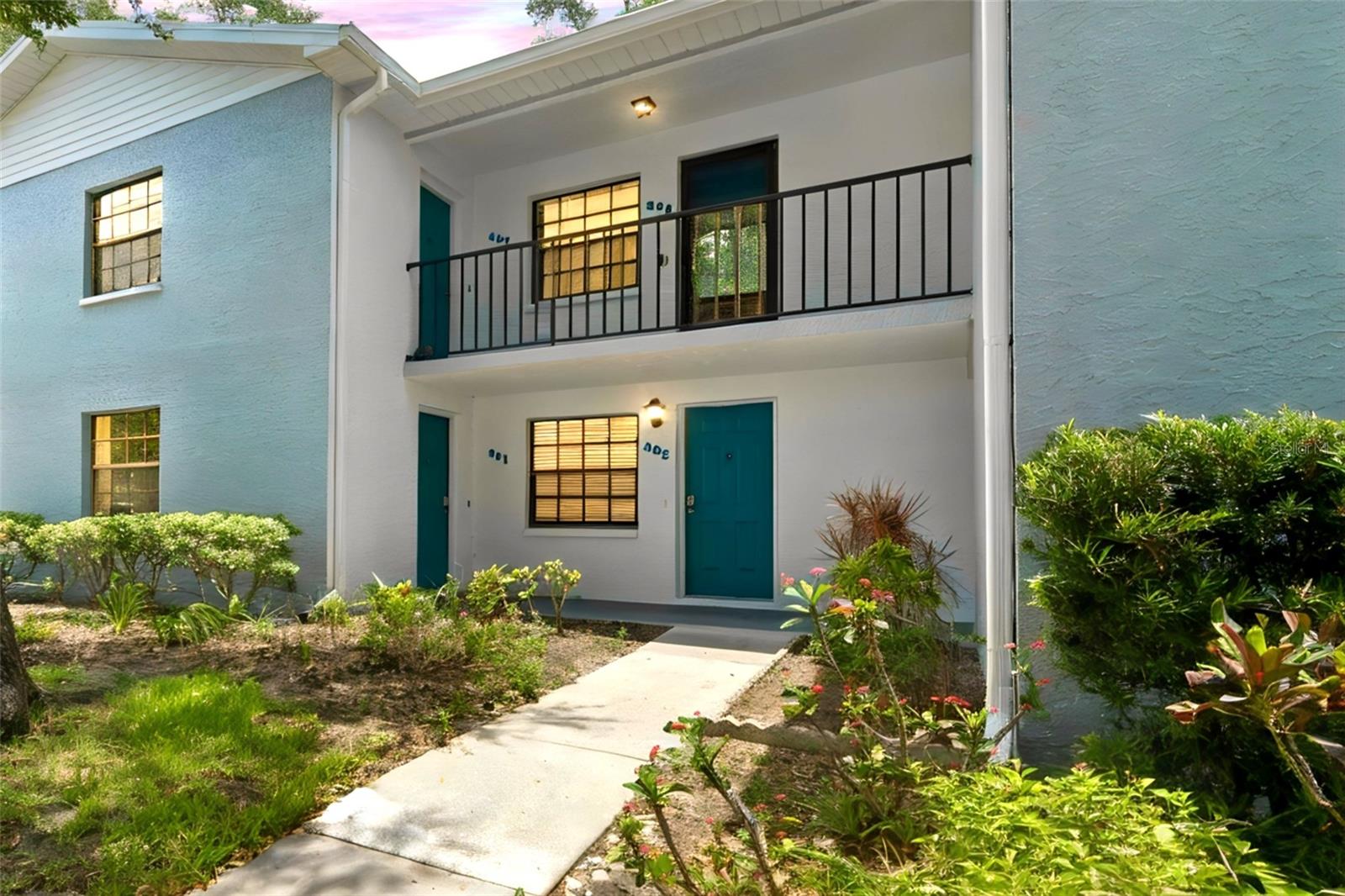 11800 PARK BLVD #401 - Photo 1
