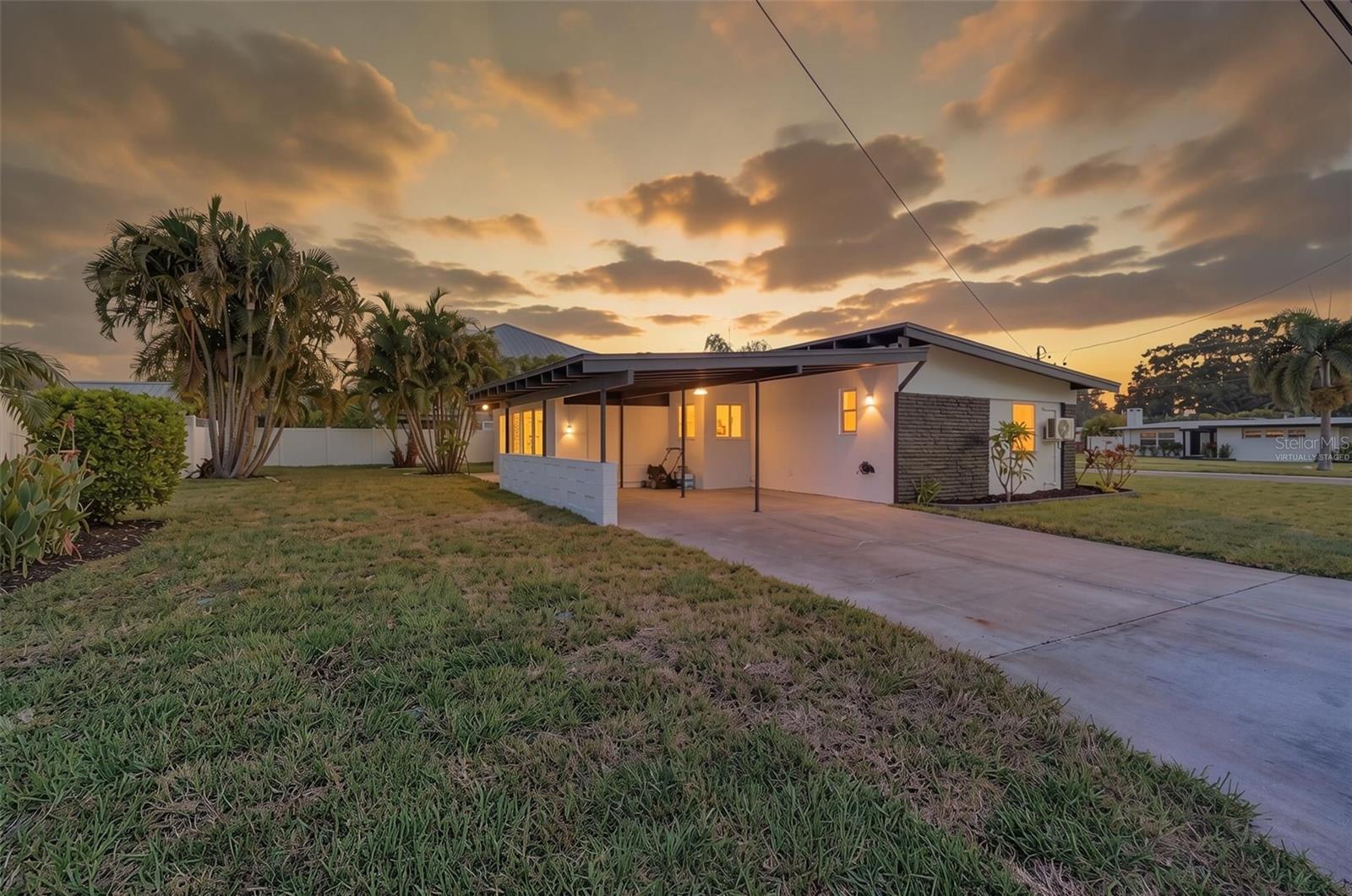 63 PALM BLVD - Photo 1