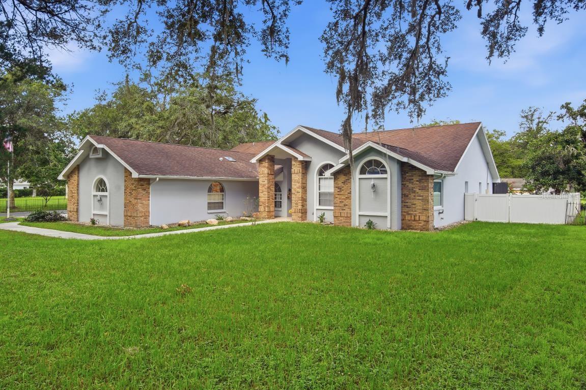 483 LINCOLN AVE - Photo 1