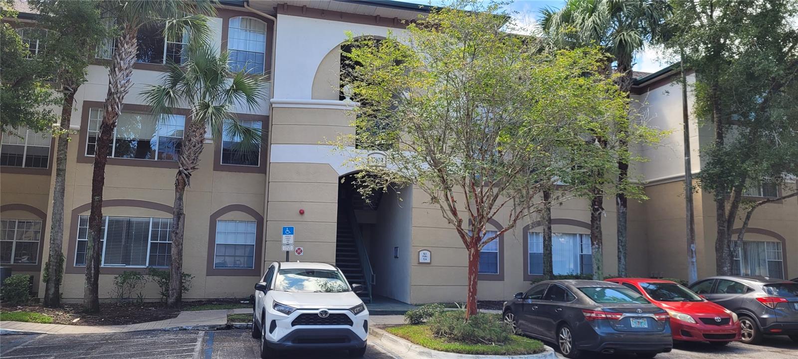 17104 CARRINGTON PARK DR #513 - Photo 1