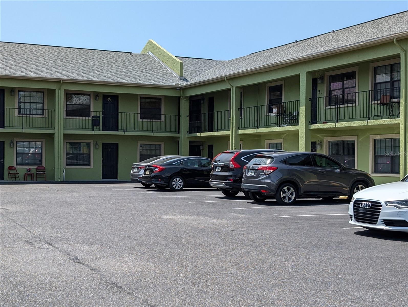 4416 N CLARK AVE #4 - Photo 1