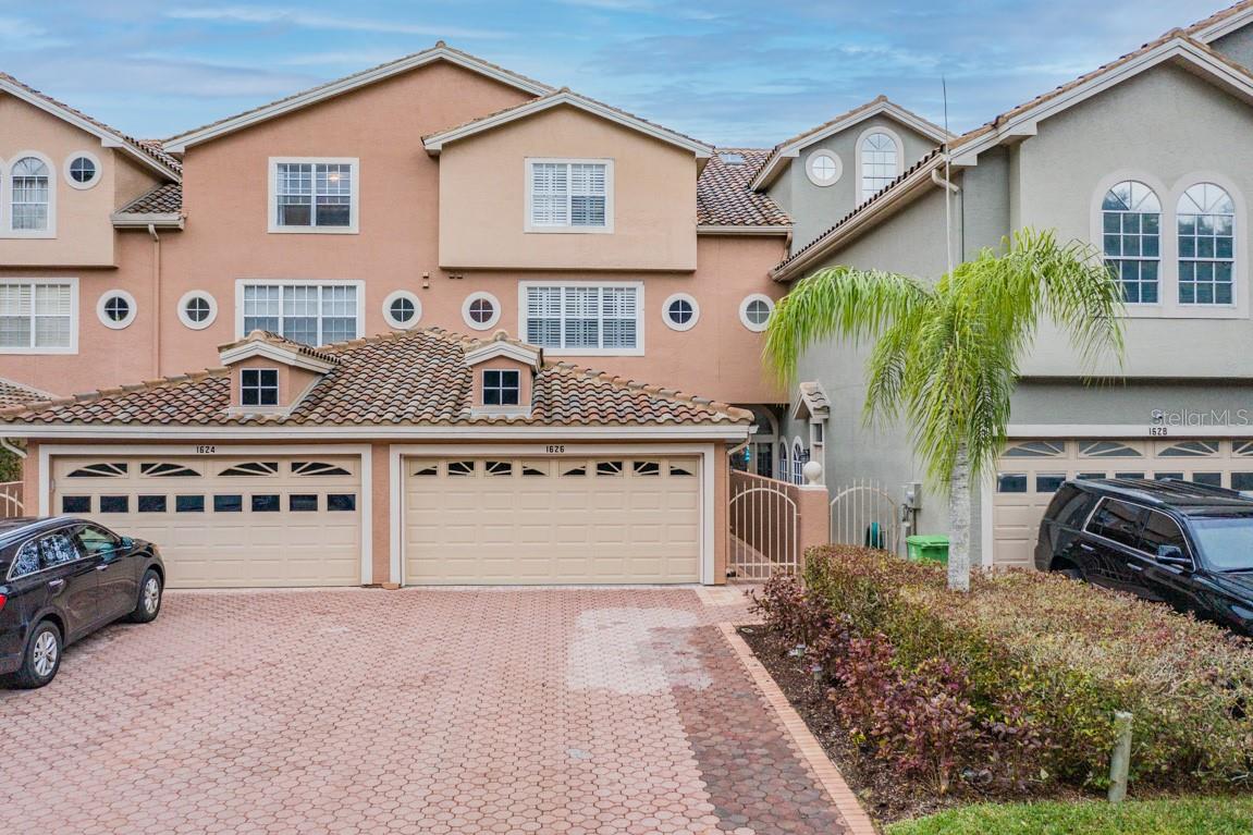 1626 LAGO VISTA BLVD - Photo 1