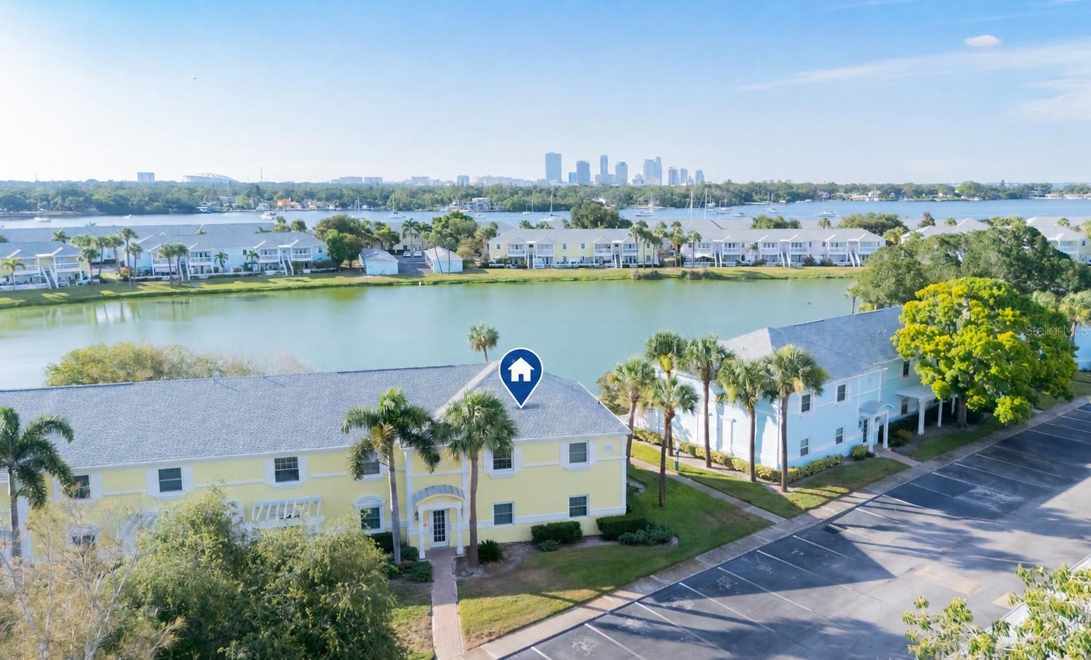 123 SEAHORSE DR SE #D - Photo 1
