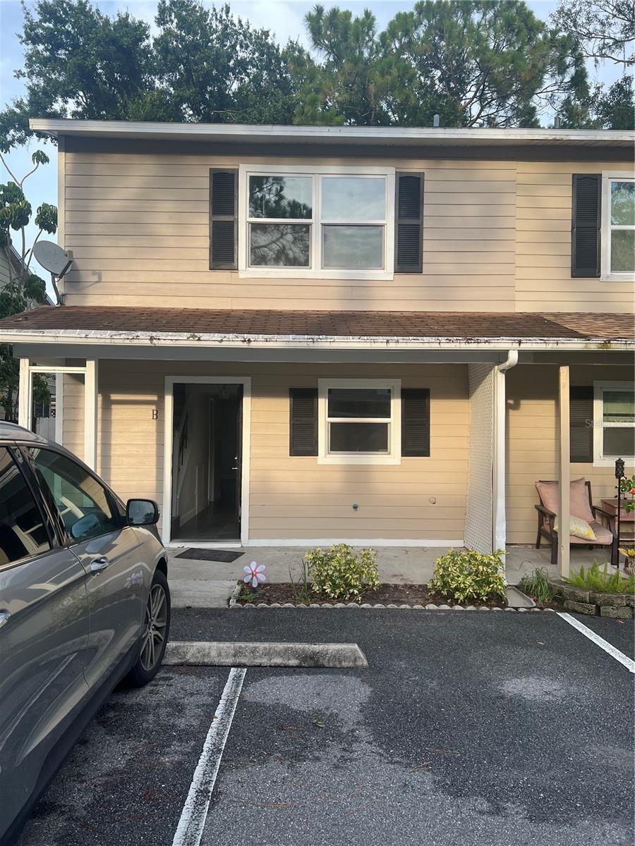 152 DOUGLAS RD W #B - Photo 1