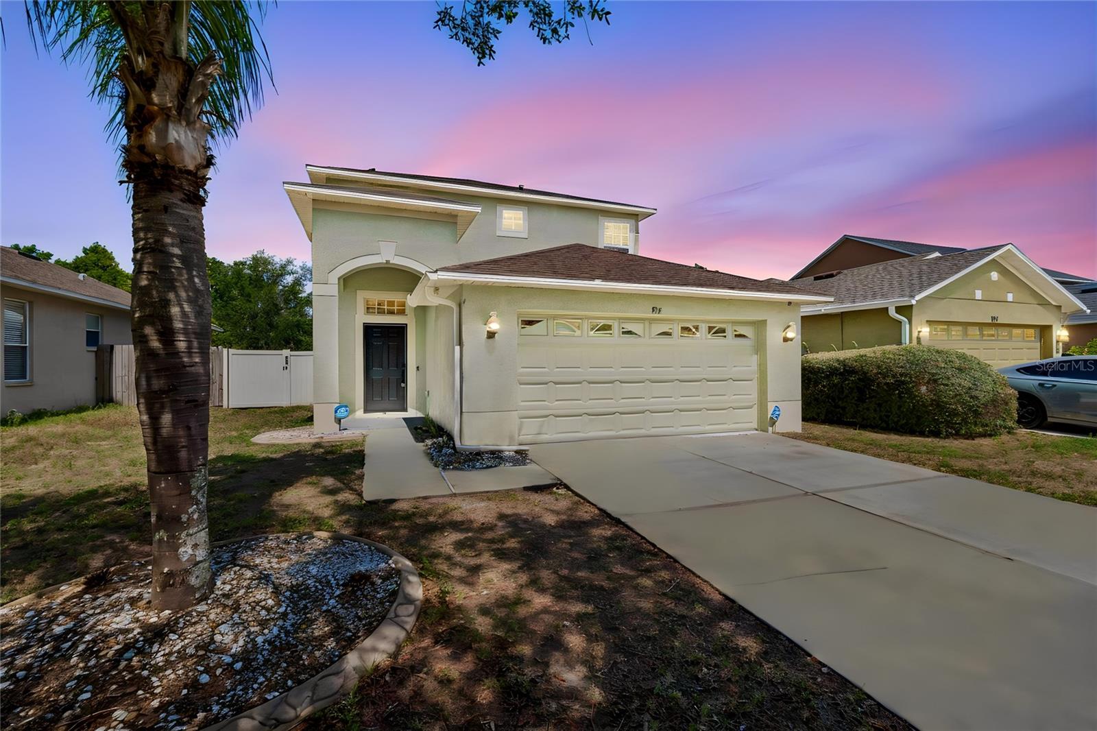 915 WINDTON OAK DR - Photo 1