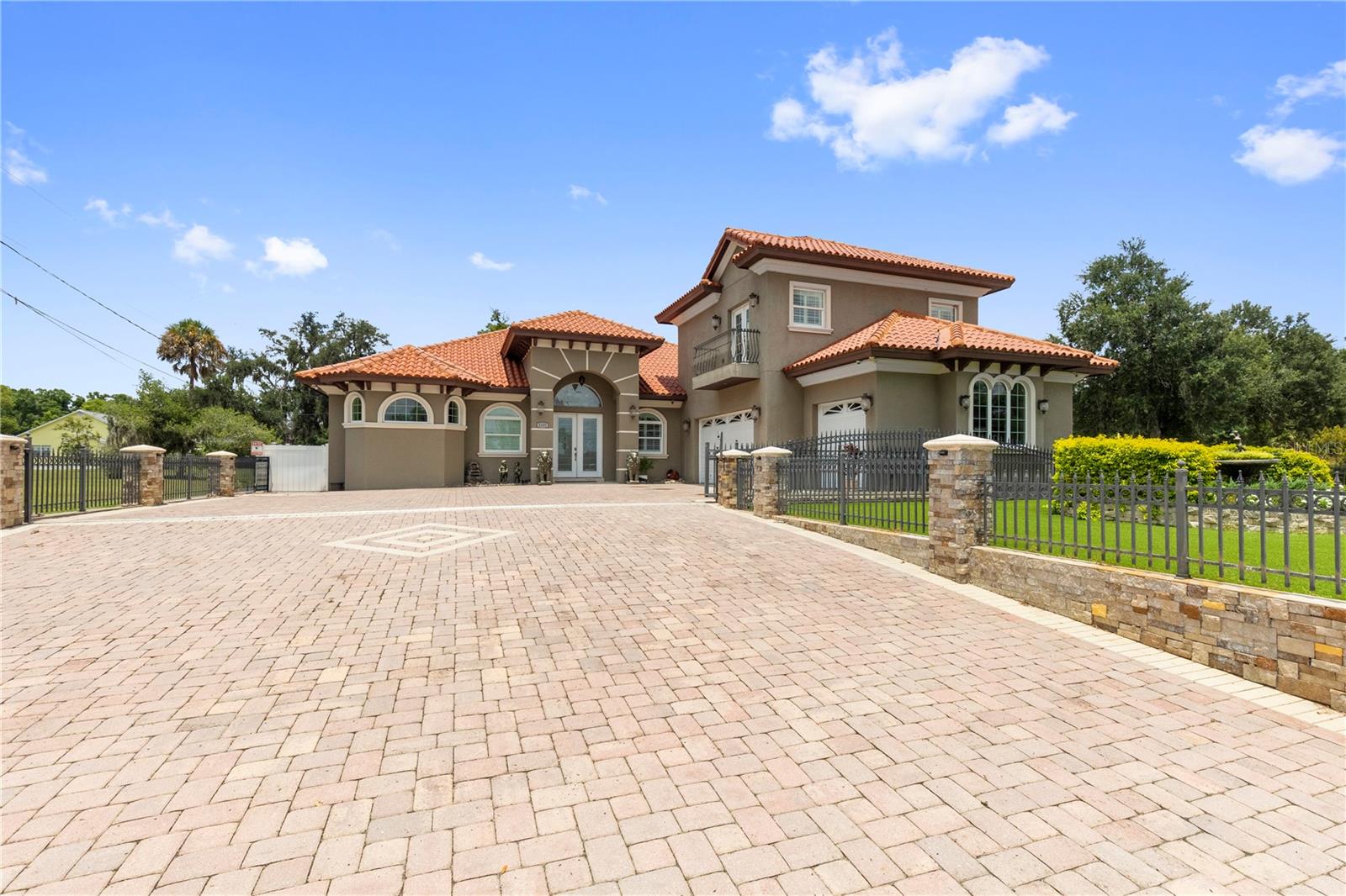 2101 W BEARSS AVE - Photo 1