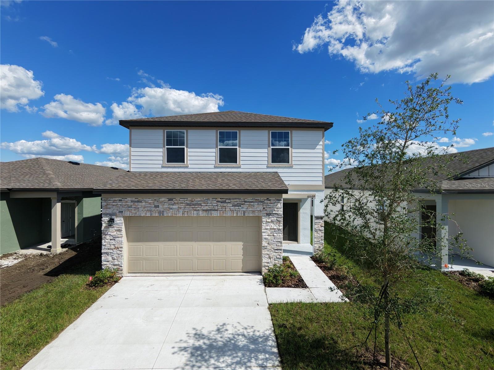 10539 CURVING CREEK LOOP - Photo 1