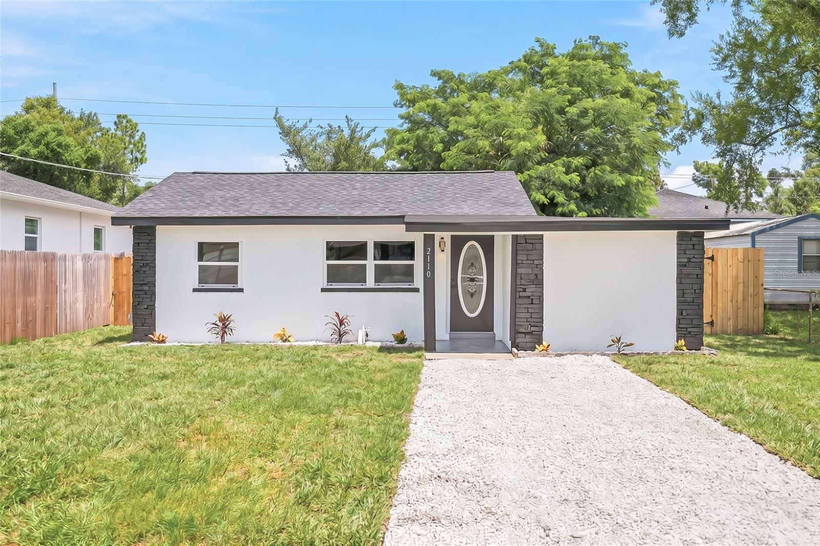2110 E NEDRO RD - Photo 1