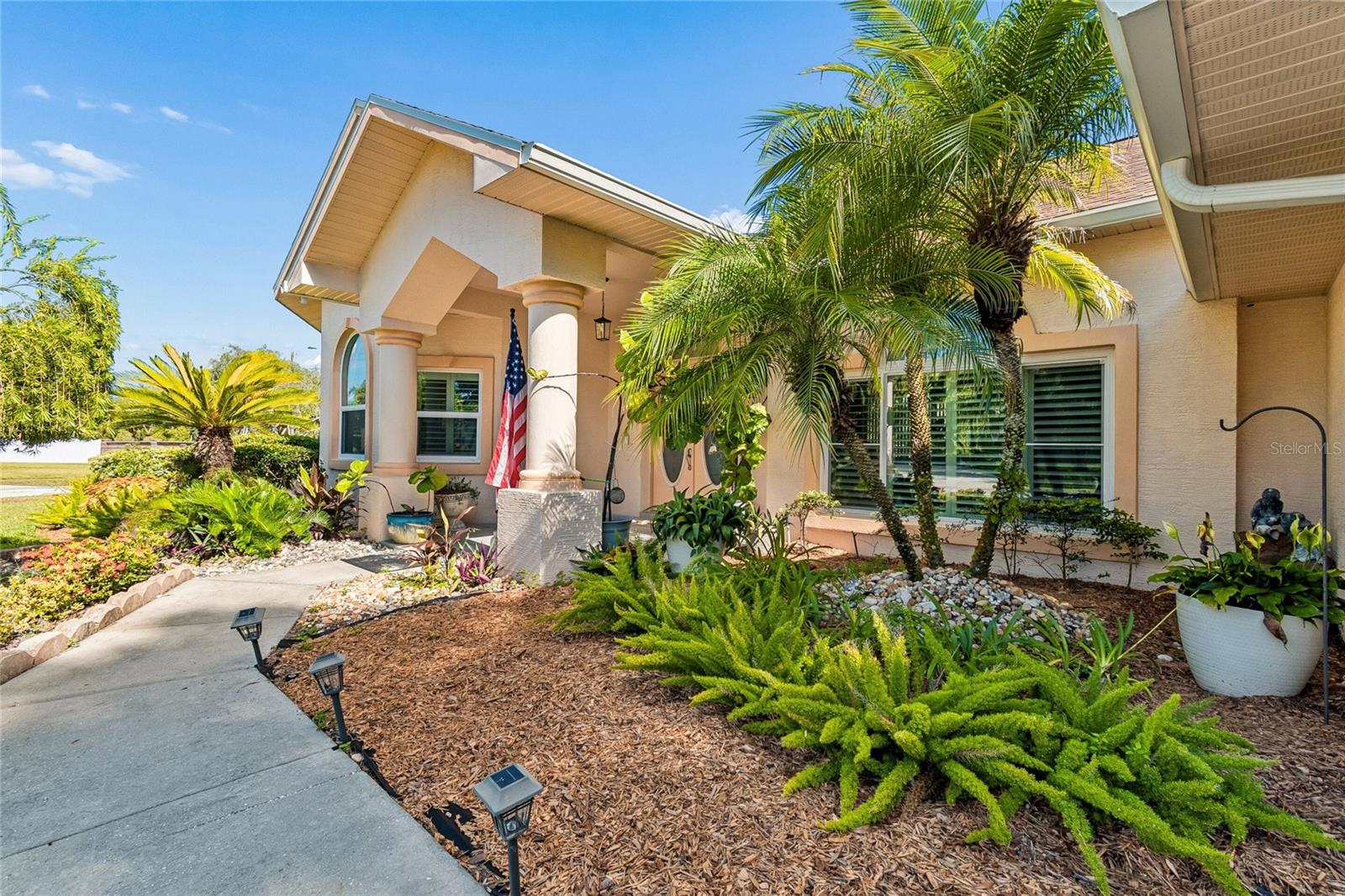 9002 TARAWYND CT - Photo 1