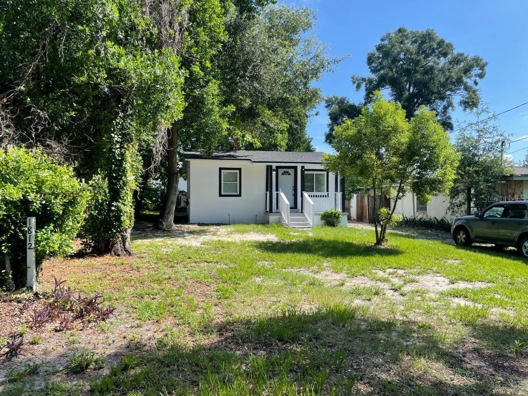 1812 E OKALOOSA AVE - Photo 1