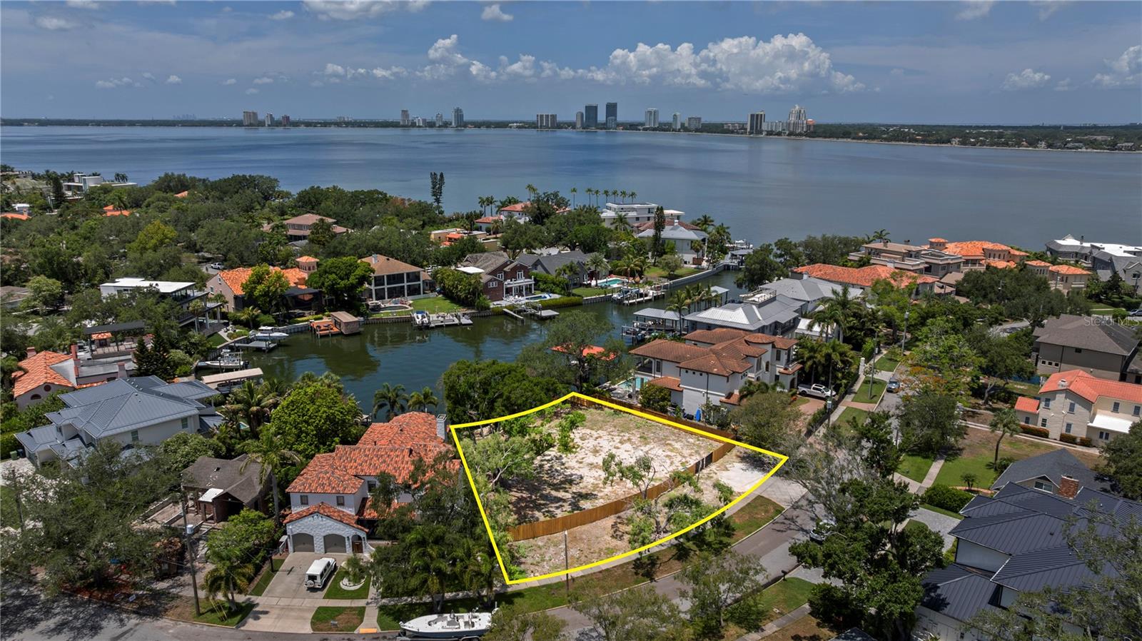 86 BAHAMA CIR - Photo 1