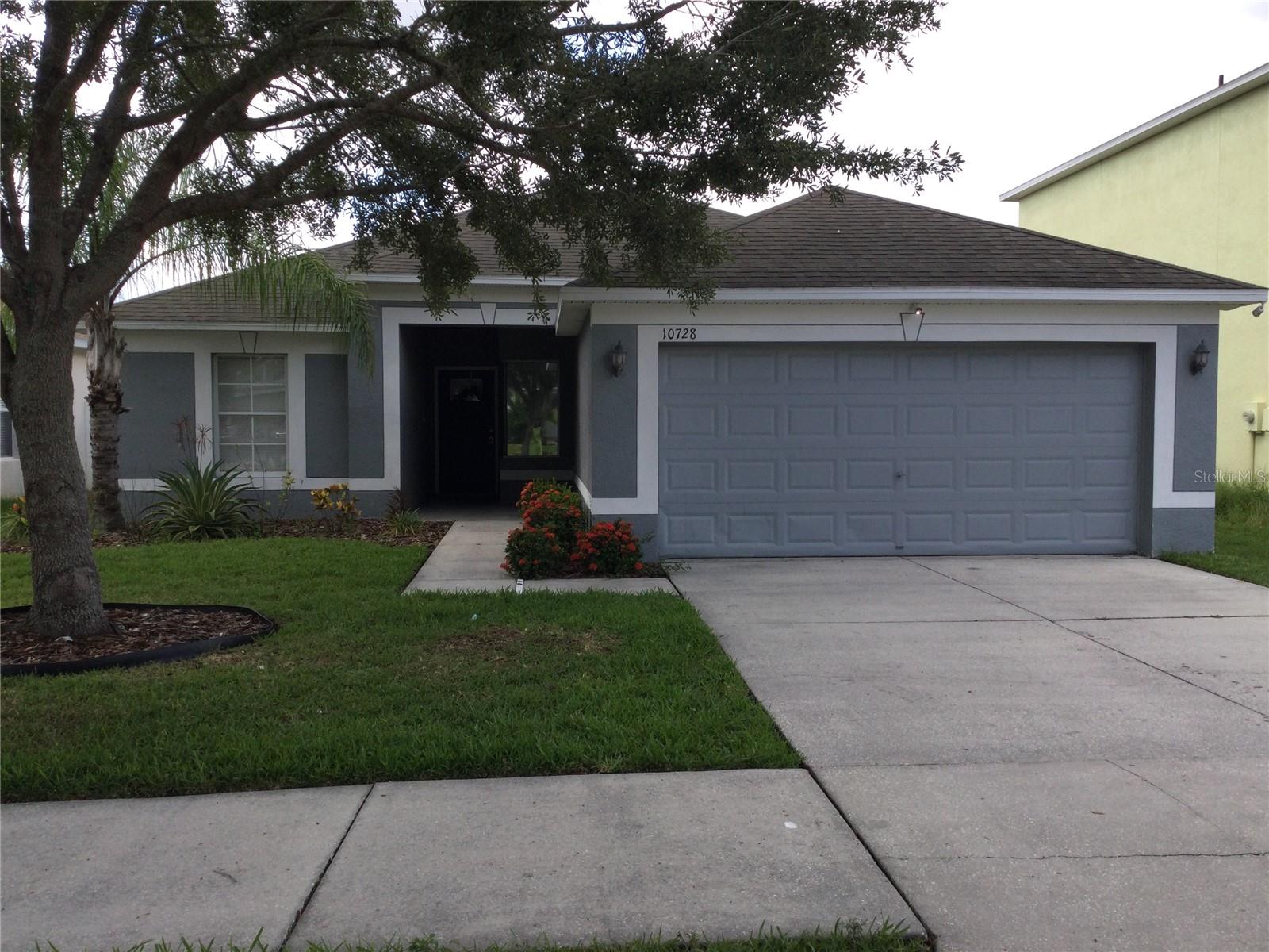 10728 SHADY PRESERVE DR - Photo 1