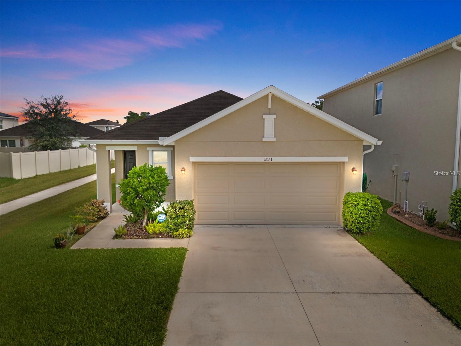 16164 SILENT SANDS LN - Photo 1