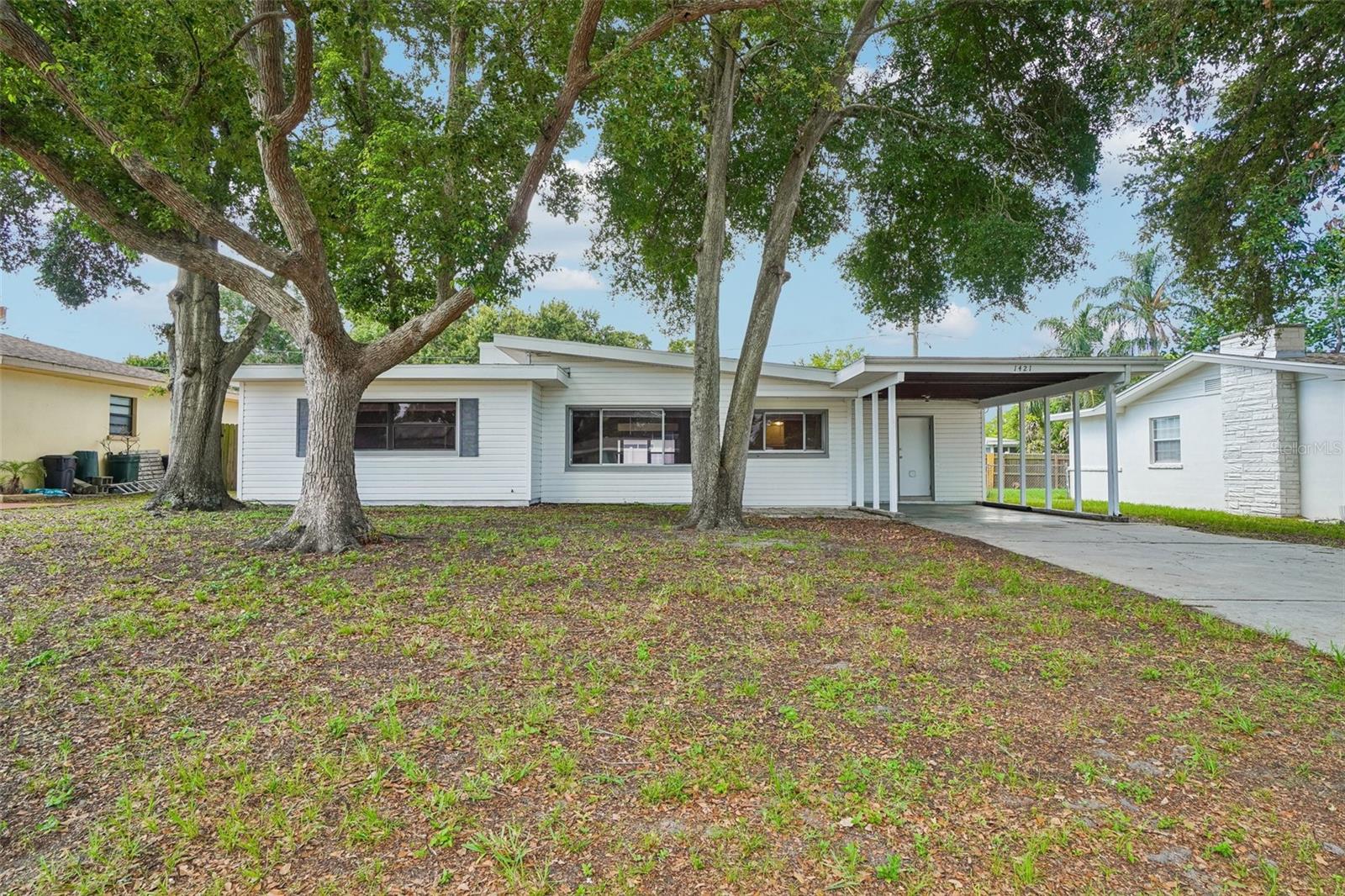 1421 TEMPLE ST - Photo 1