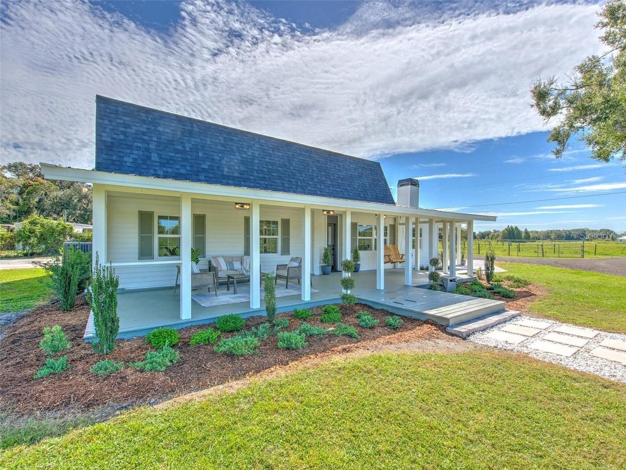 4608 HOLBROOK RD - Photo 1
