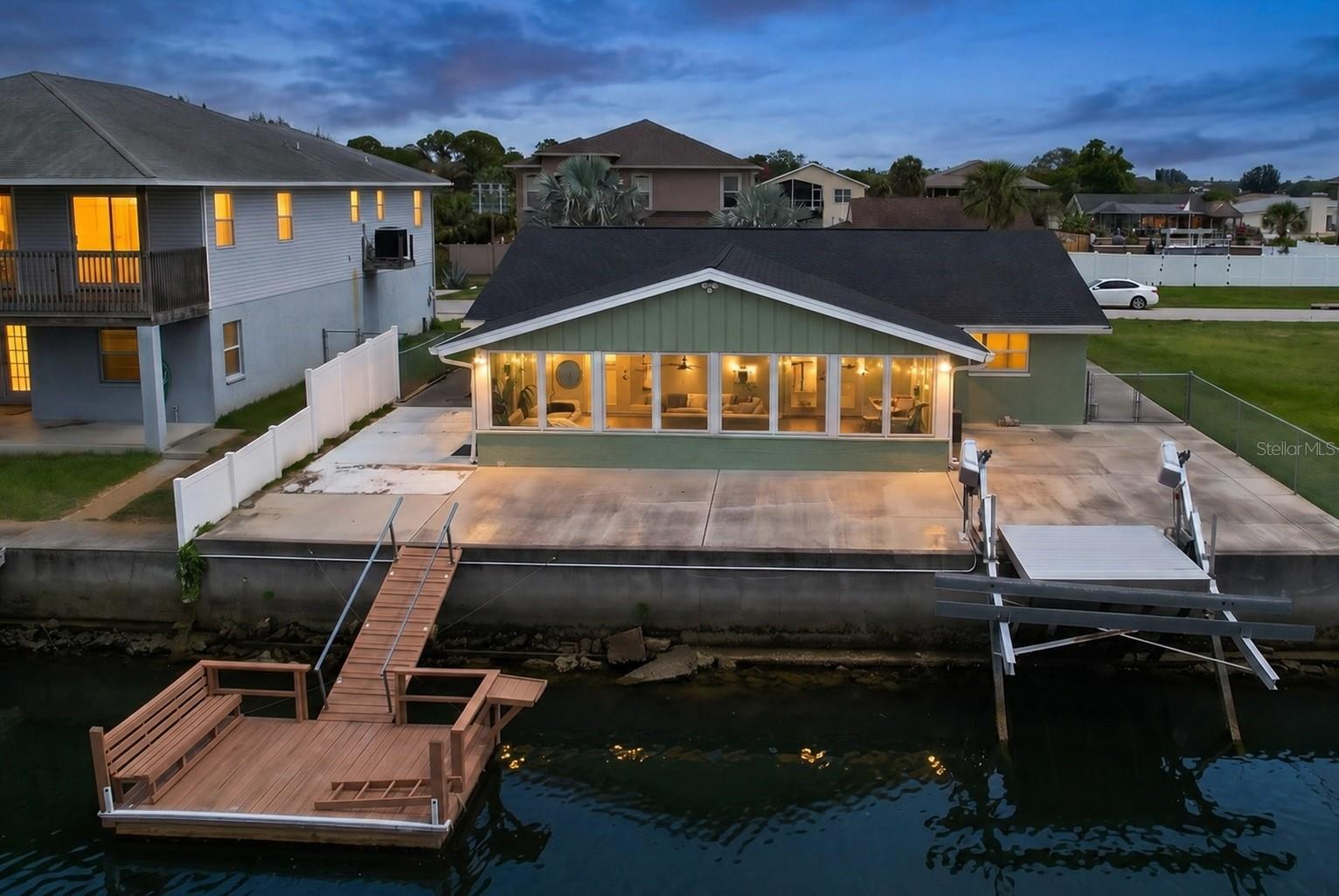7401 ISLANDER LN - Photo 1