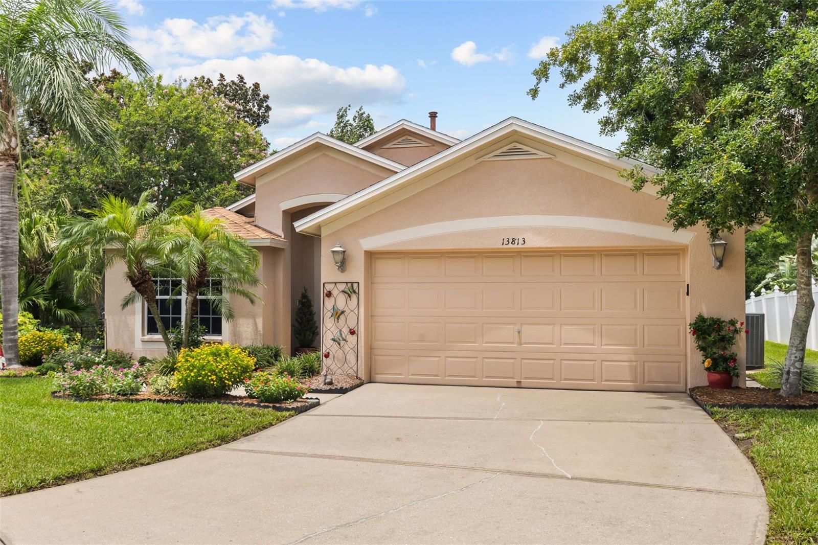 13813 SIGLER ST - Photo 1
