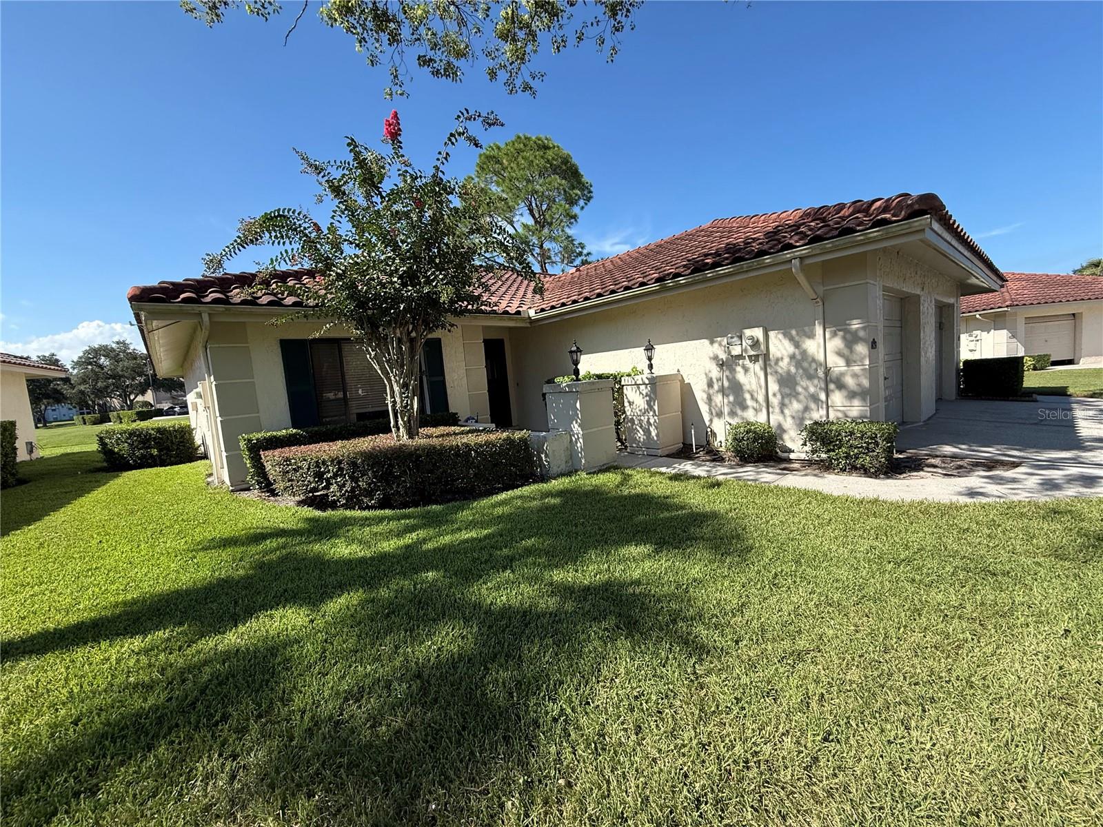 18427 AINTREE CT - Photo 1