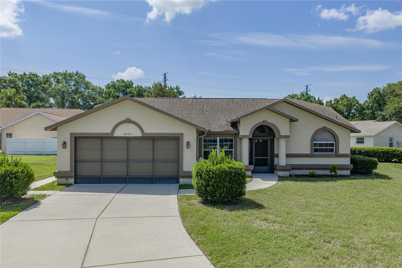 6232 HUNTINGTON DR - Photo 1