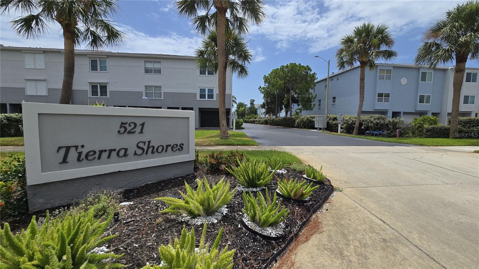 521 PINELLAS BAYWAY S #206 - Photo 1
