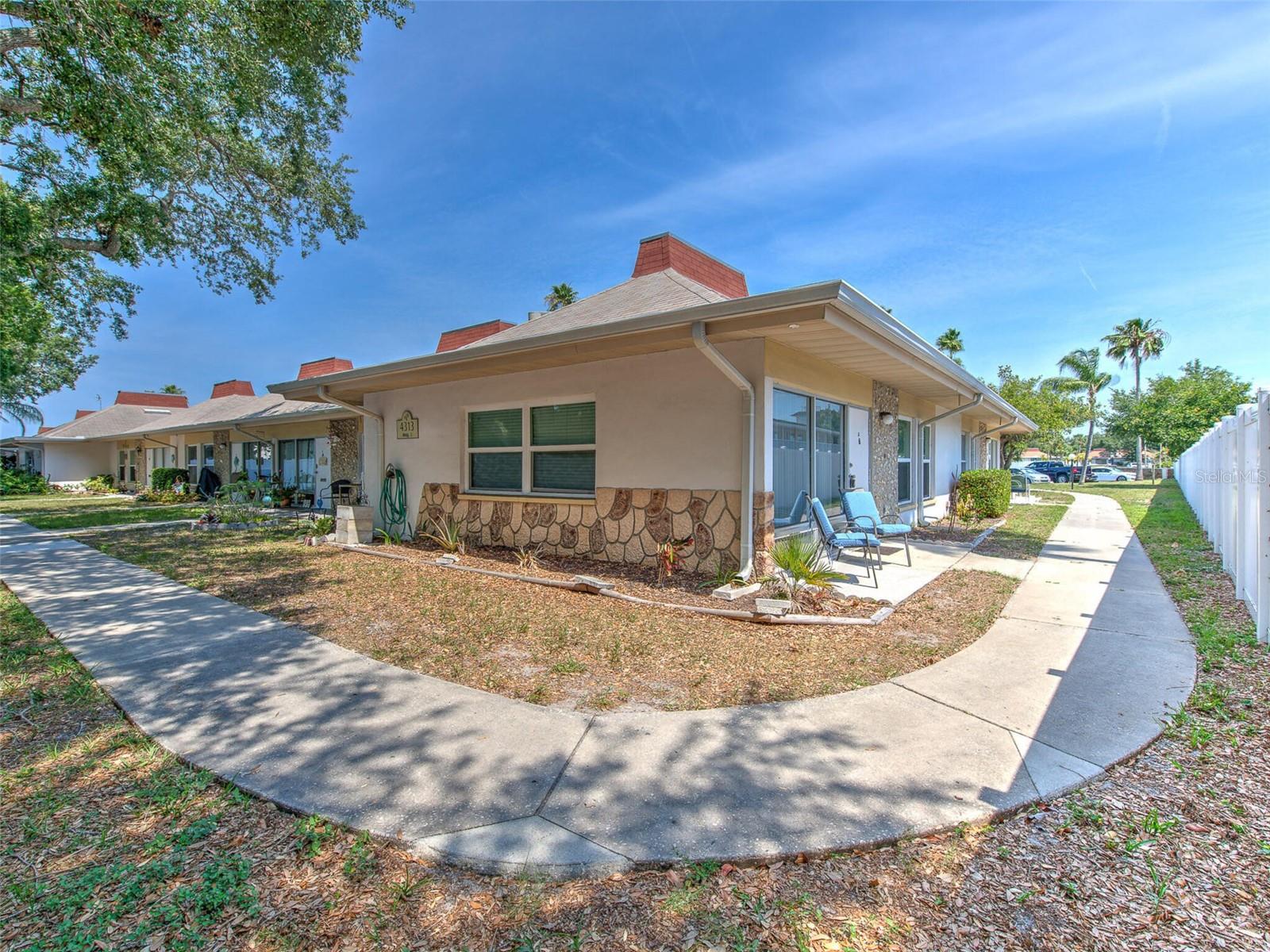 4313 TAHITIAN GARDENS CIR #K - Photo 1