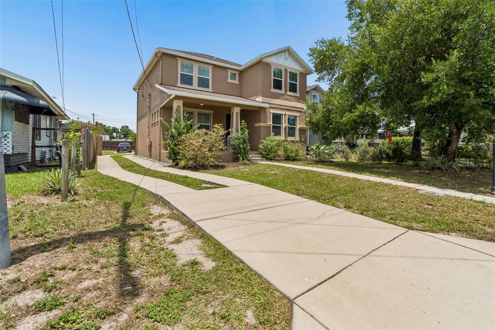 1216 E GIDDENS AVE - Photo 1