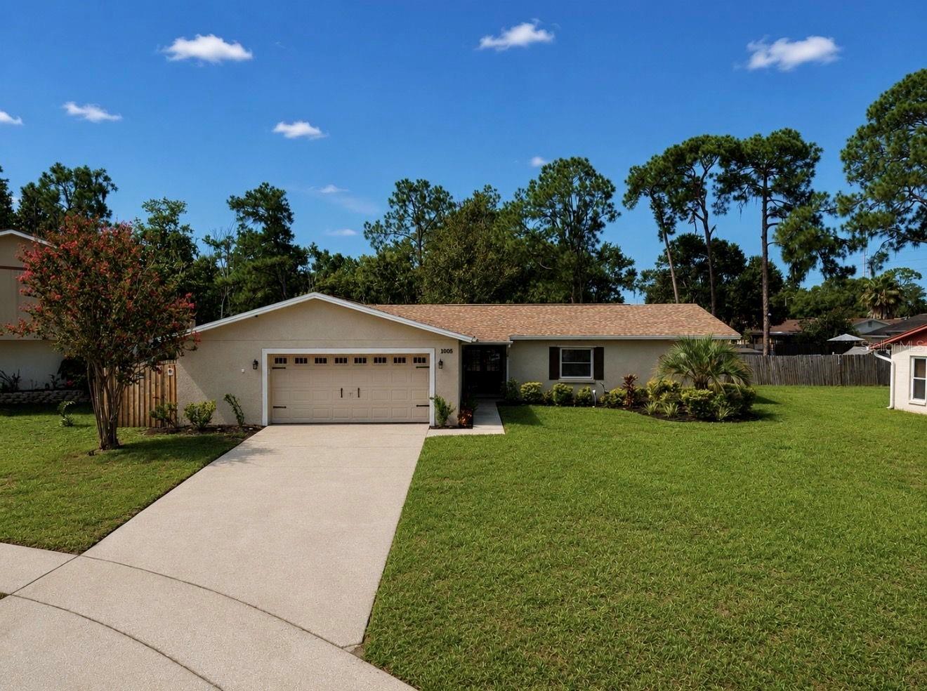 1005 HIGHGROVE CT - Photo 1