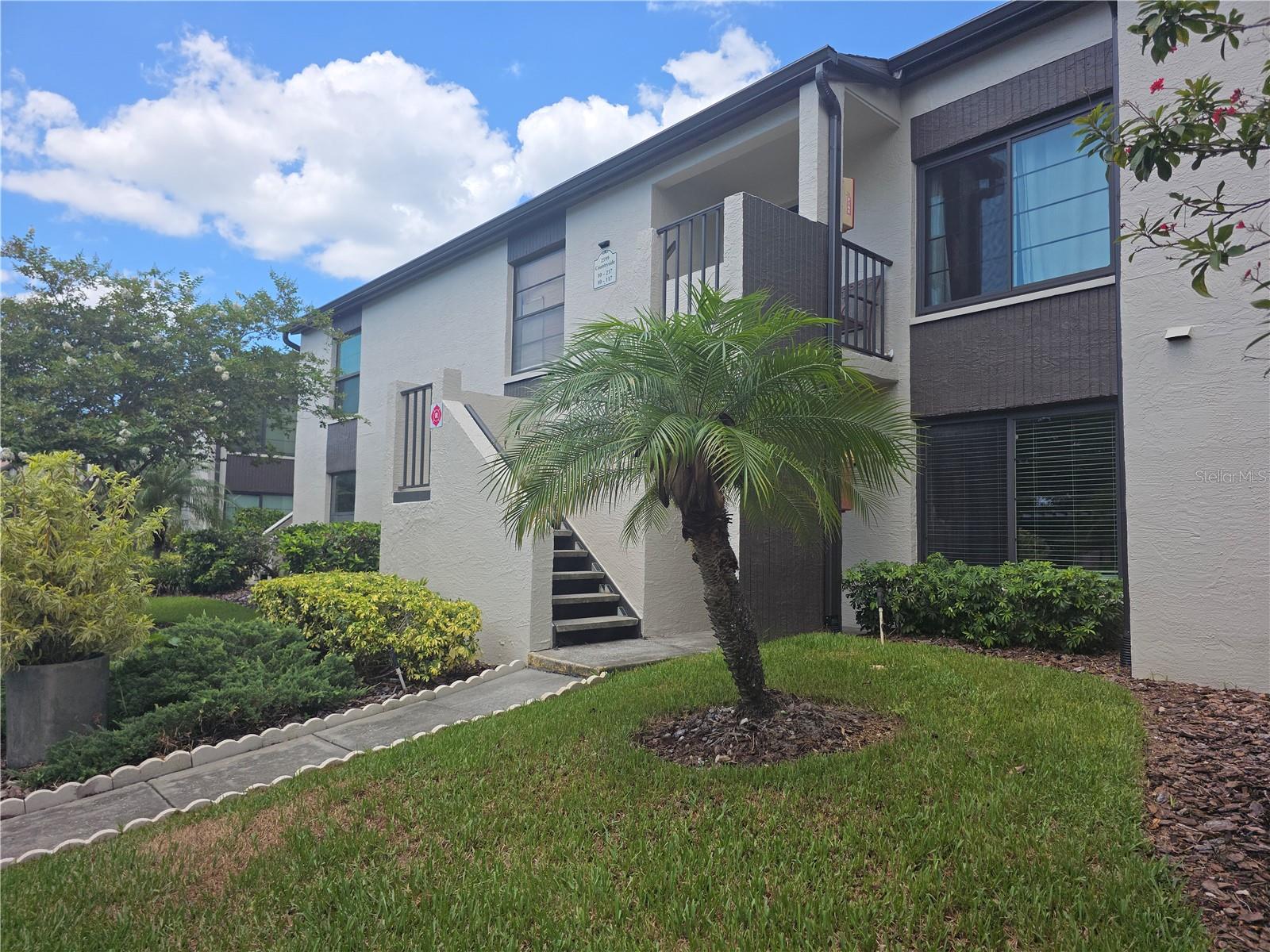 2599 COUNTRYSIDE BLVD #117 - Photo 1