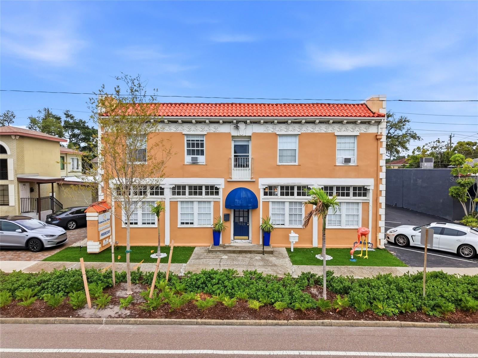 7024 CENTRAL AVE - Photo 1