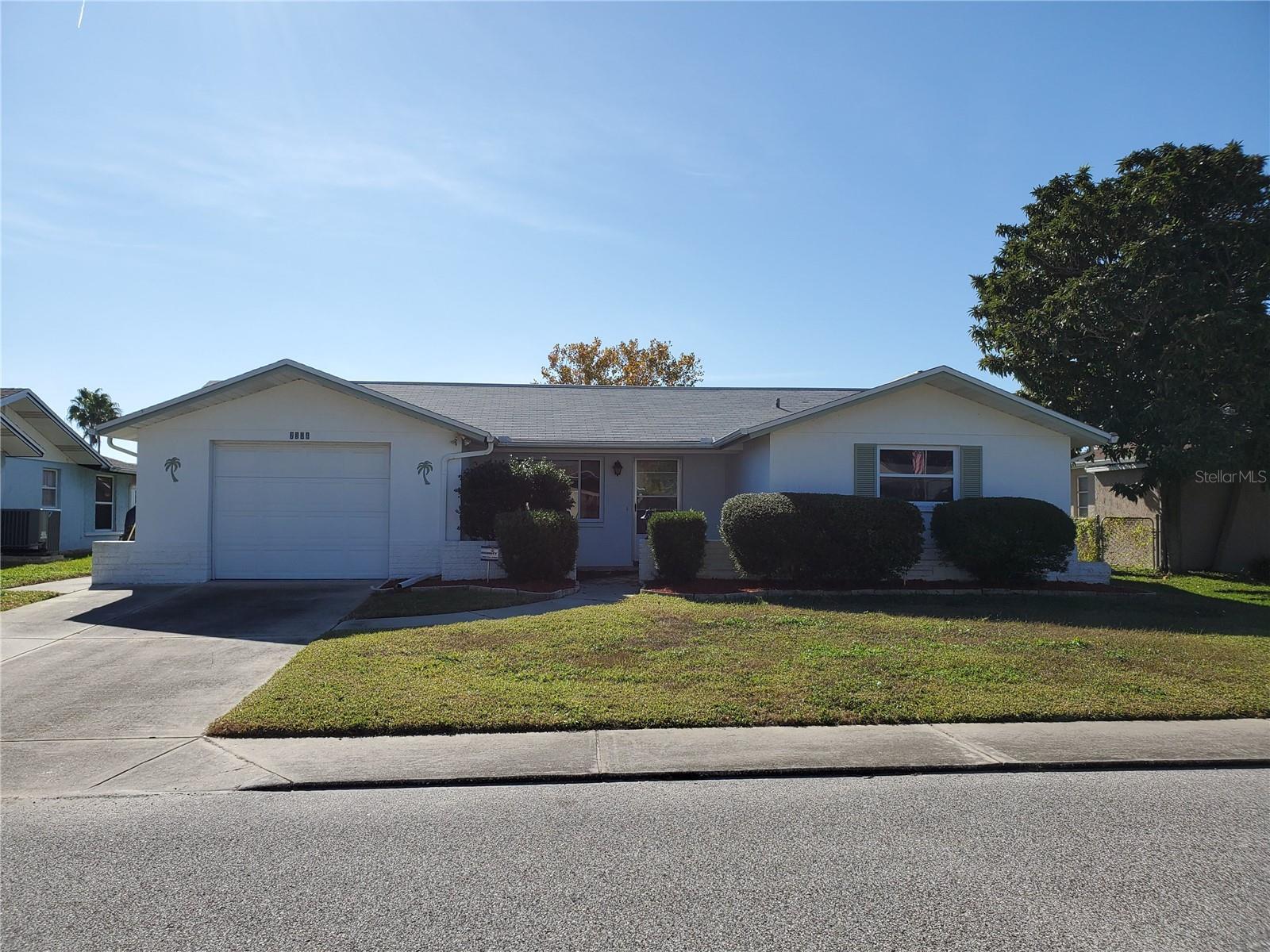 7304 LINCOLN PARK LN - Photo 1