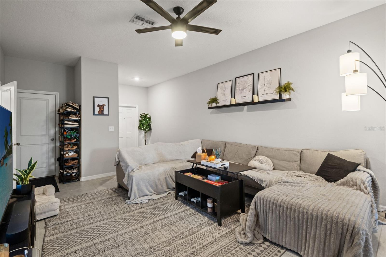7627 FRENCH MARIGOLD AVE - Photo 1