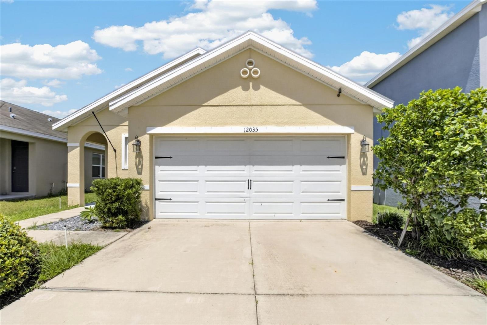 12035 SUBURBAN SUNRISE ST - Photo 1