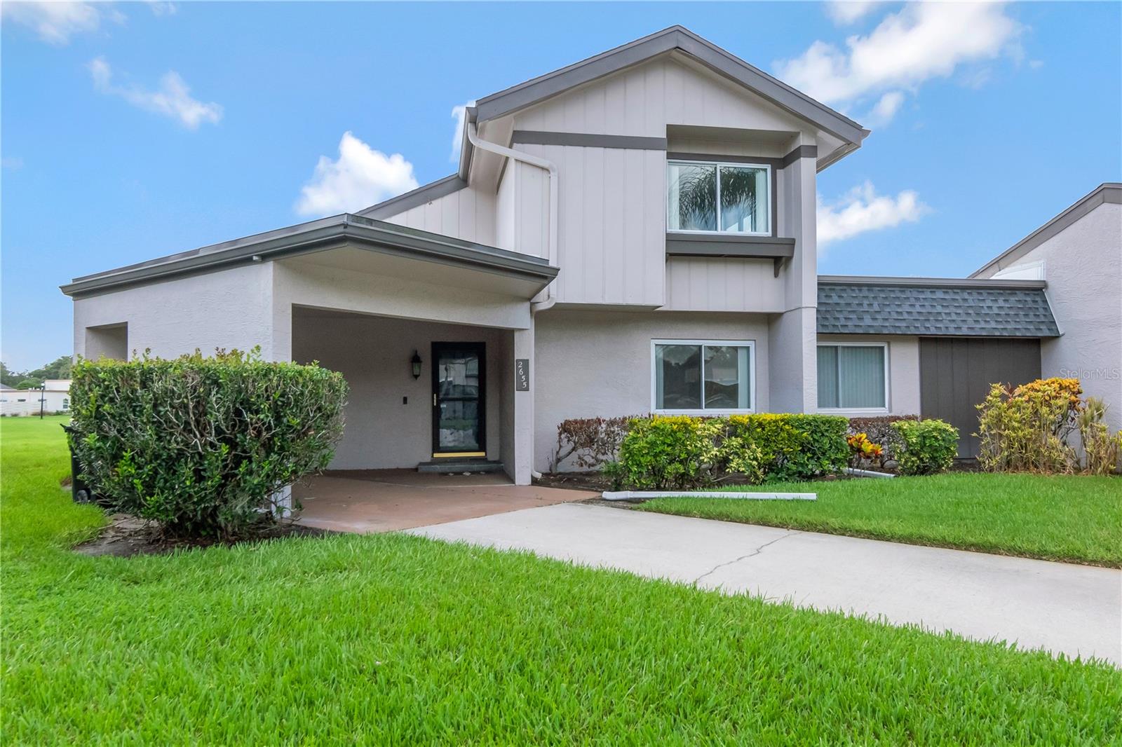 2655 BARKSDALE CT - Photo 1