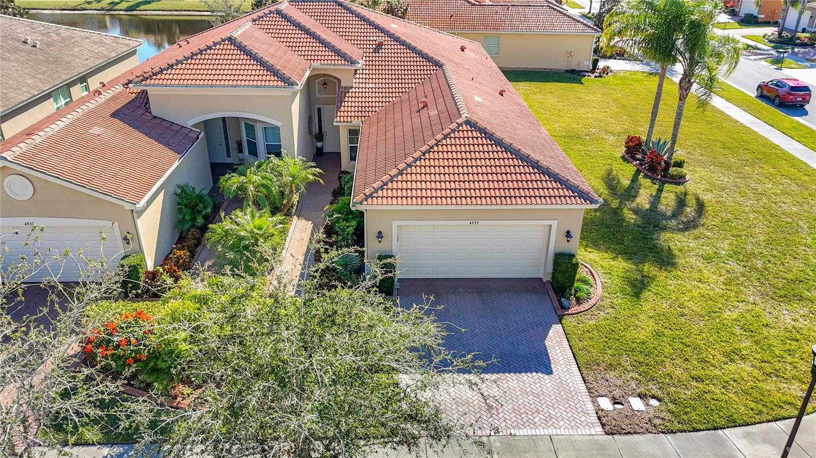 4935 MARBLE SPRINGS CIR - Photo 1