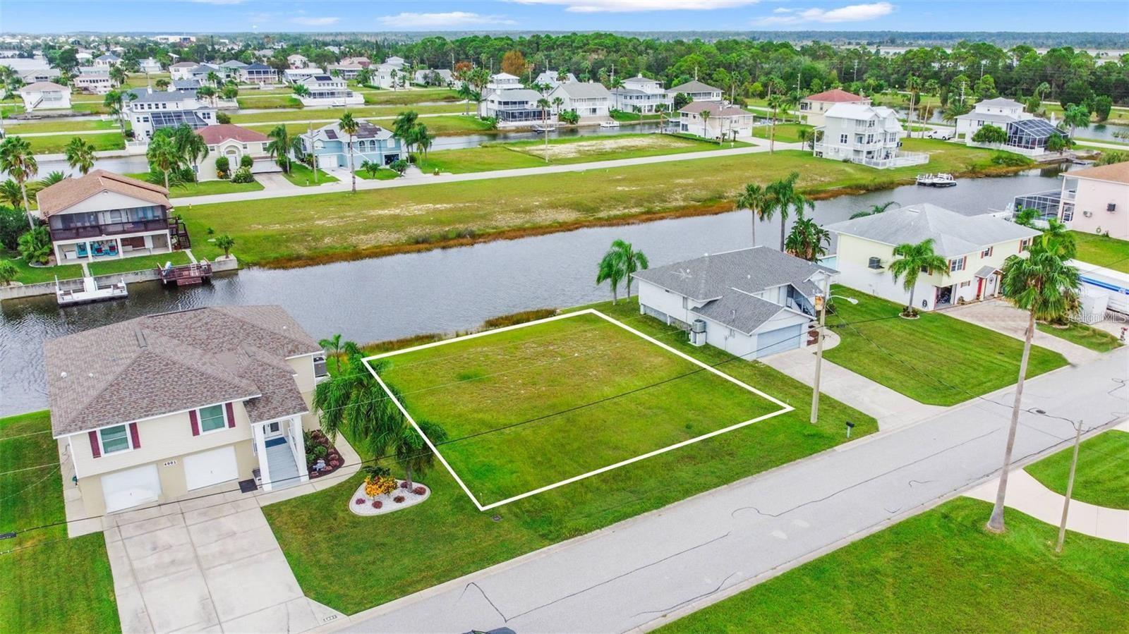 4009 CROAKER DR - Photo 1