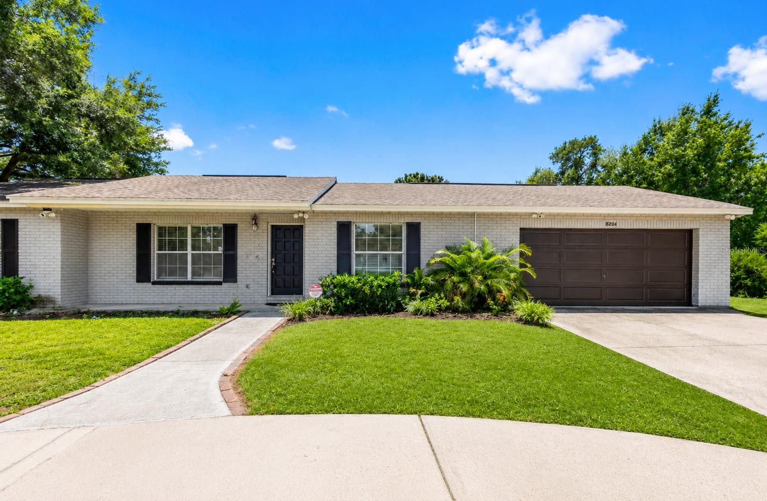 8904 W FLORA ST - Photo 1
