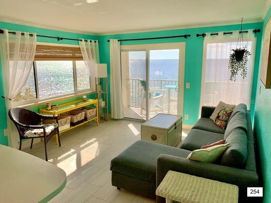 2506 N ROCKY POINT DR #254 - Photo 1