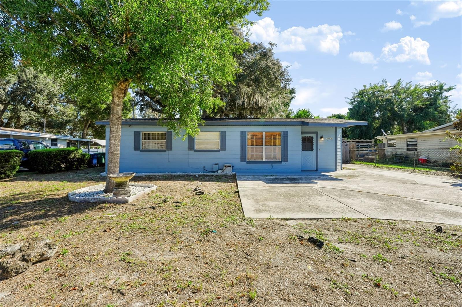 10209 LOLA ST - Photo 1