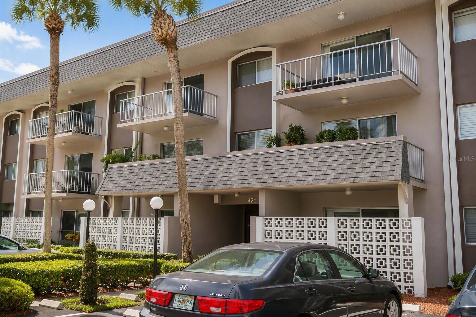4610 W GRAY ST #307 - Photo 1