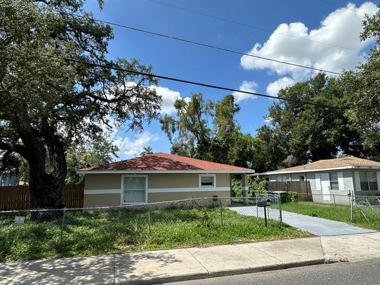 3613 E CHELSEA ST - Photo 1