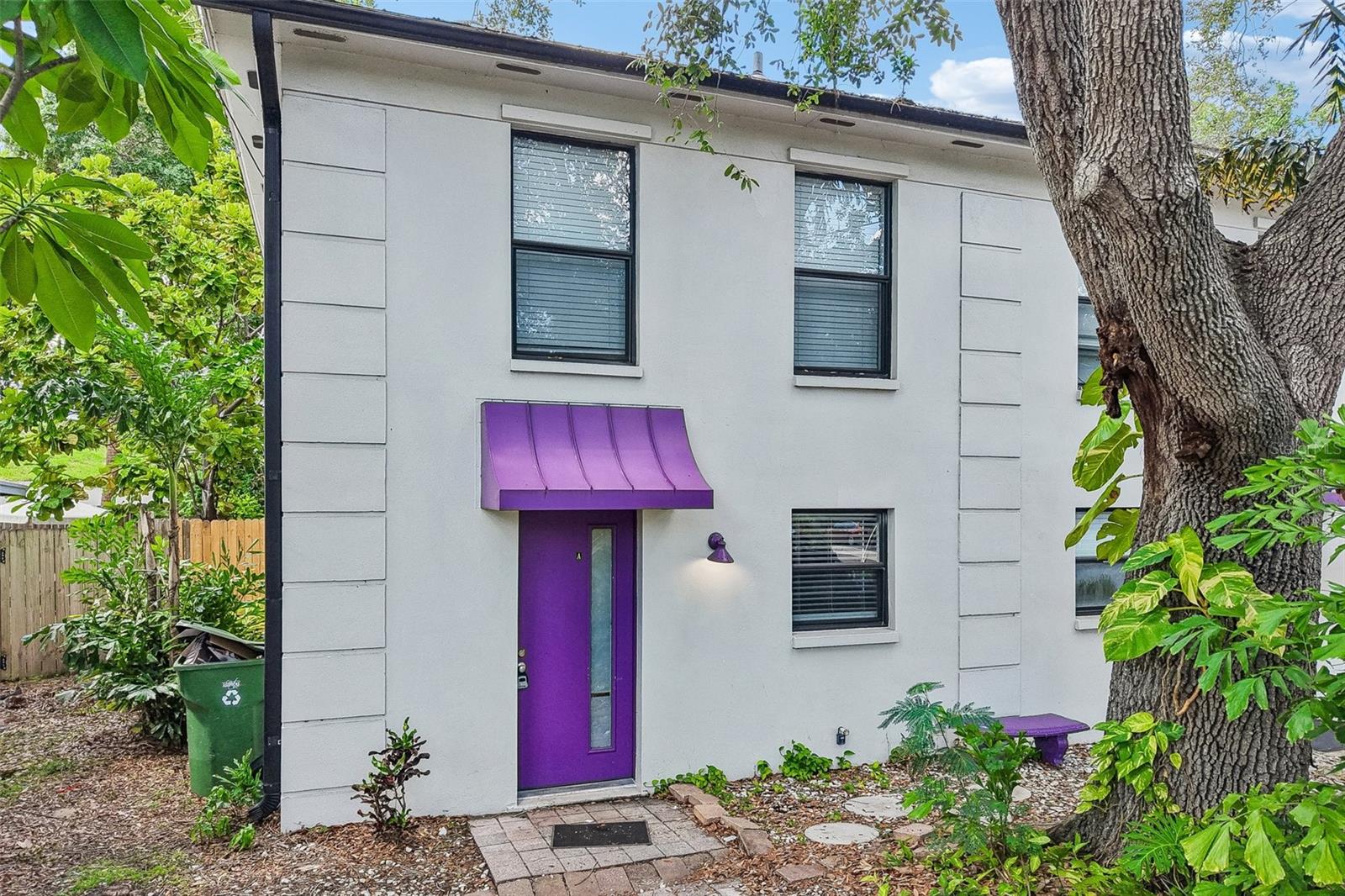 2417 W STROUD AVE - Photo 1