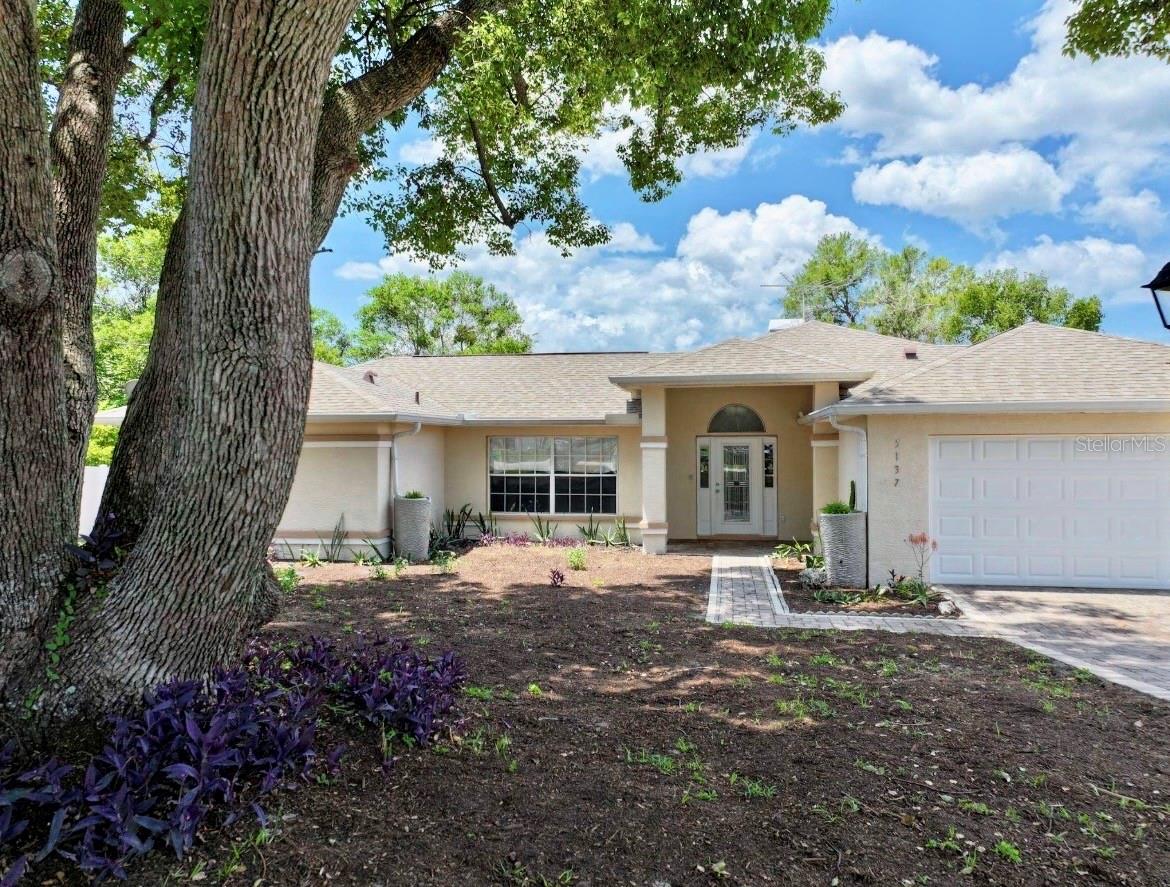 5137 MONTFORD CIR - Photo 1