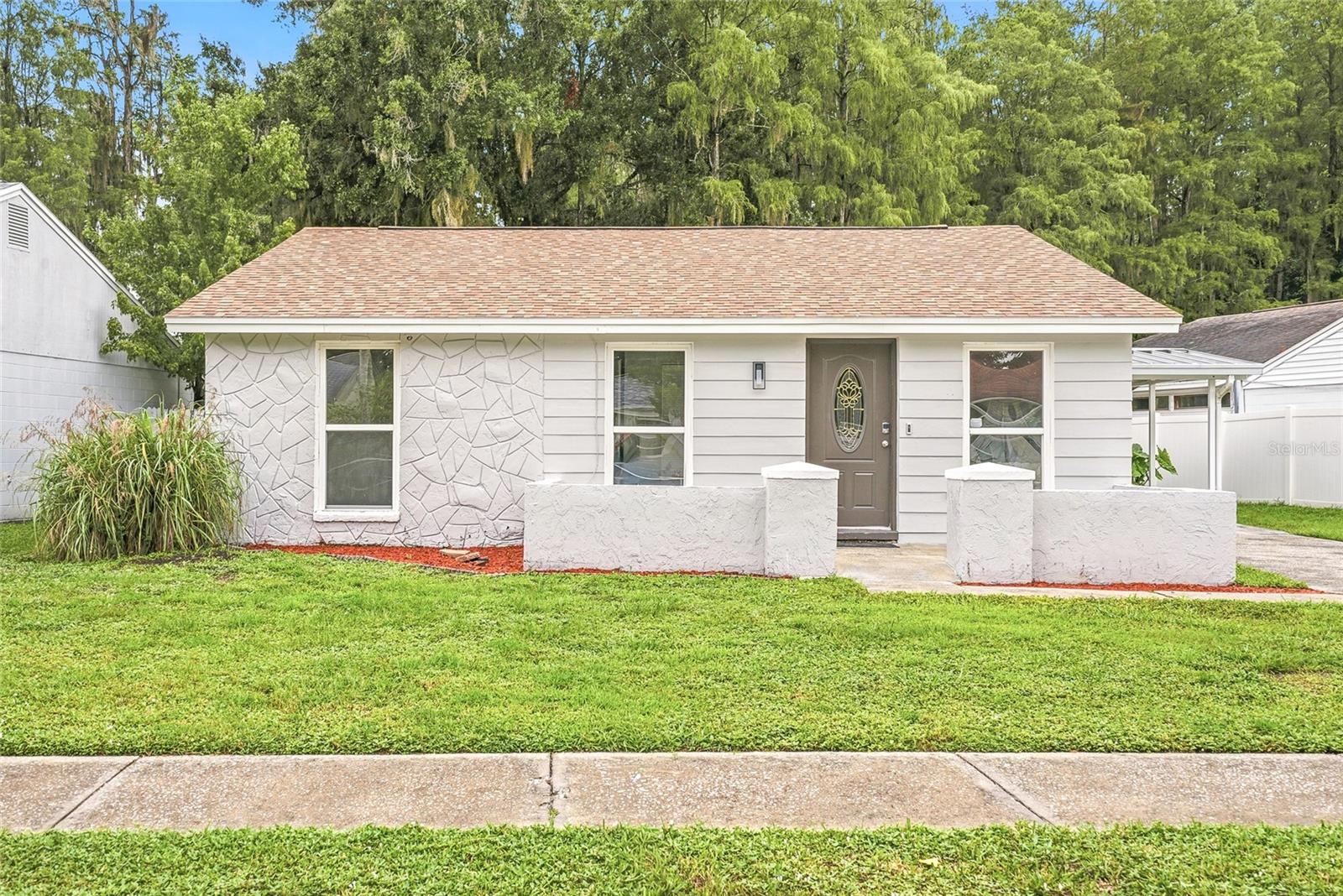 16206 SAGEBRUSH RD - Photo 1