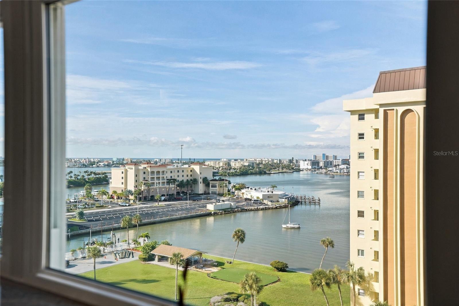 4550 COVE CIR #1009 - Photo 1