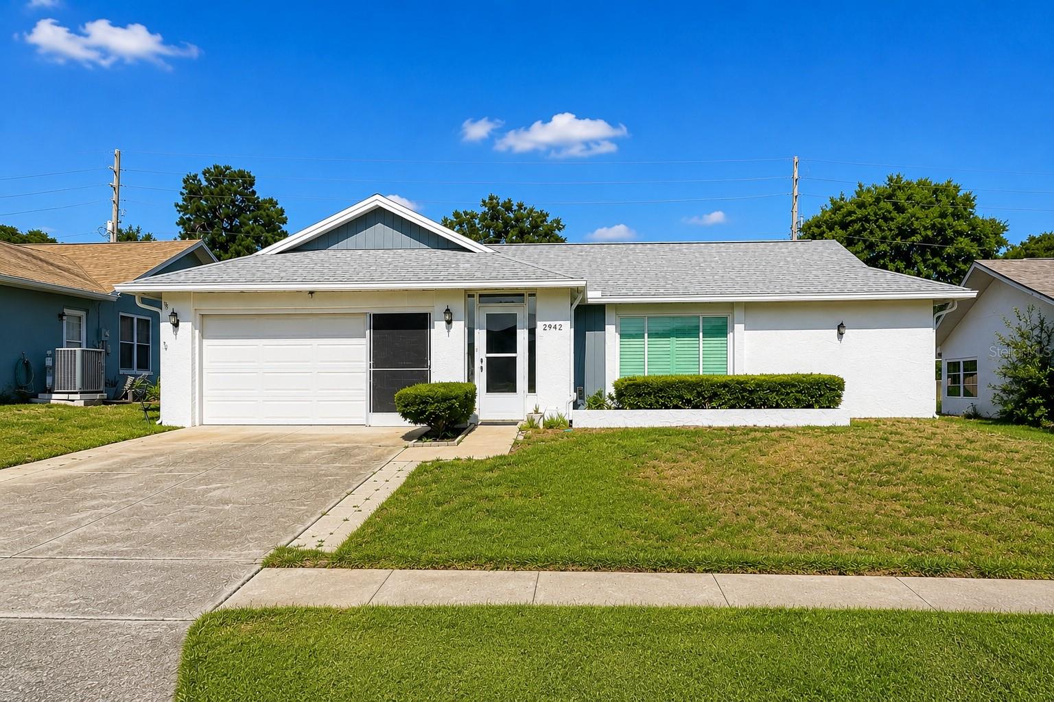 2942 MACALPIN DR W - Photo 1