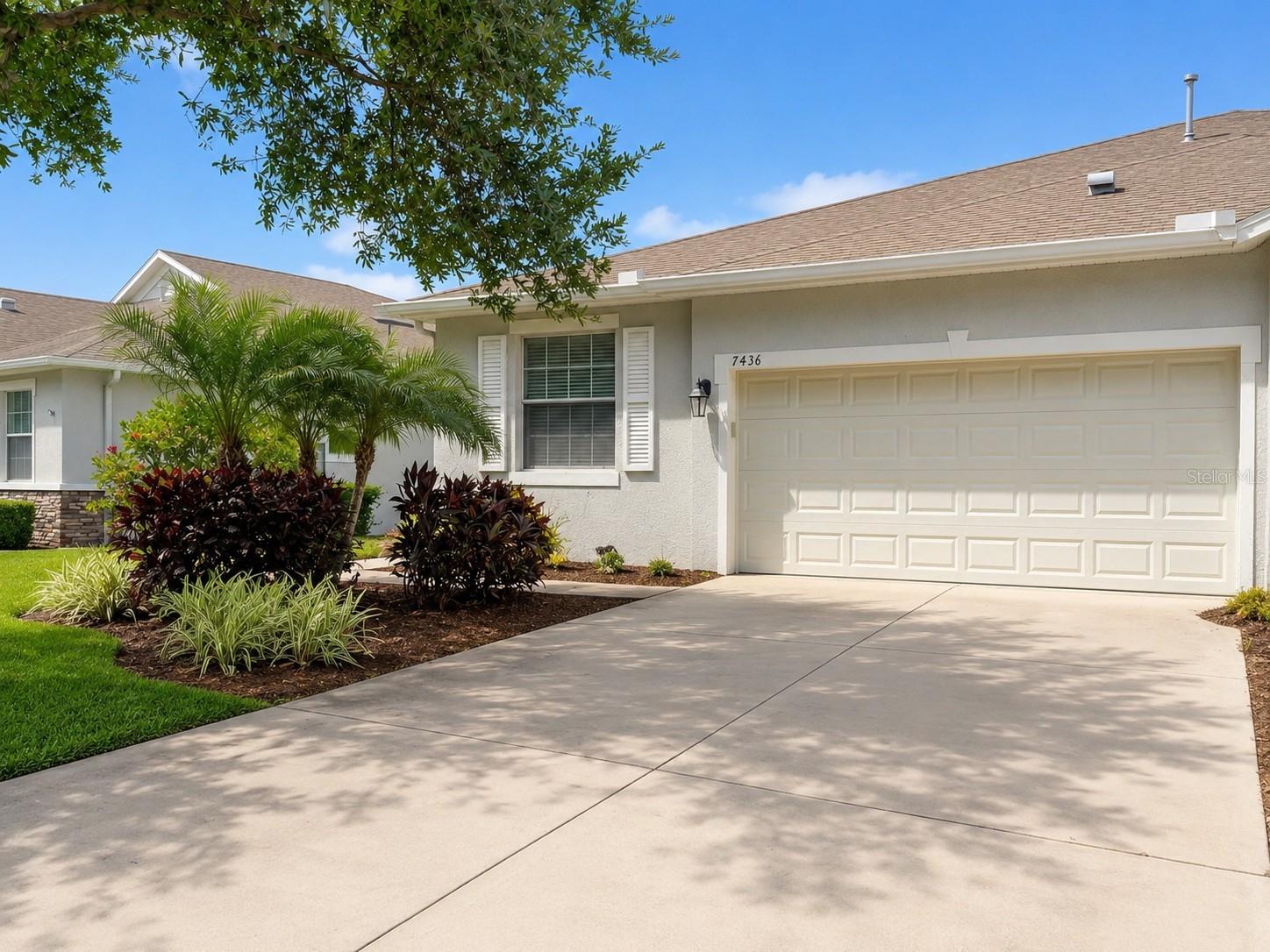 7436 SURREY PINES DR - Photo 1