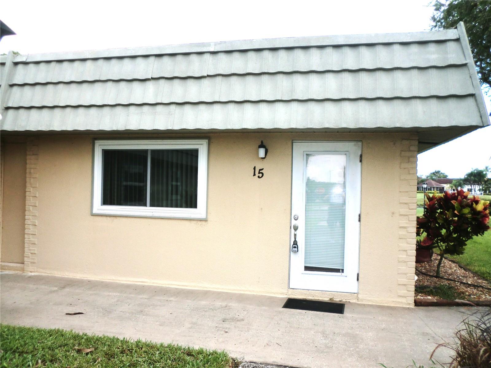 201 KINGS BLVD #15 - Photo 1