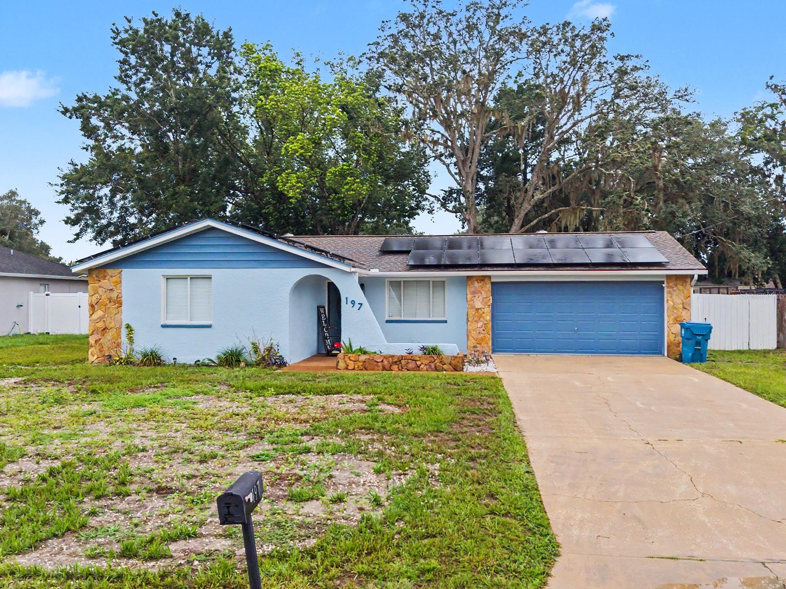 197 ROSEDALE AVE - Photo 1