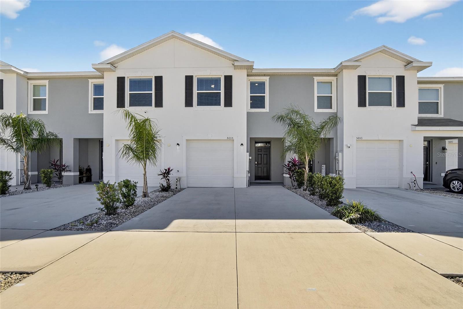 5055 CAPTAIN DAVIS DR - Photo 1