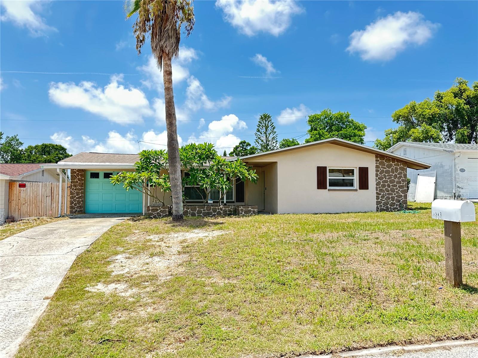 3313 BRIAR CLIFF DR - Photo 1